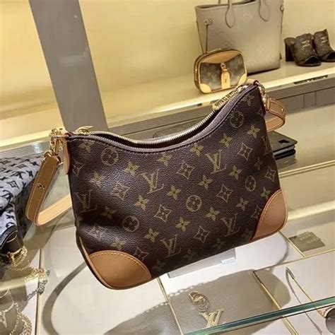 is louis vuitton cheap in italy|buying Louis Vuitton in Italy.